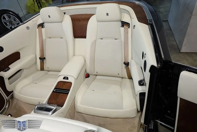 2016 Rolls-Royce Dawn - Image 20 of 31