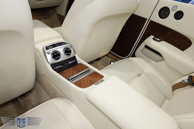 2016 Rolls-Royce Dawn - Image 23 of 31