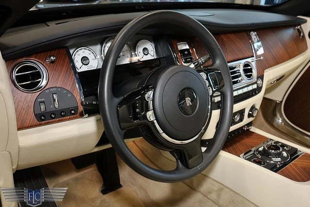2016 Rolls-Royce Dawn - Image 25 of 31