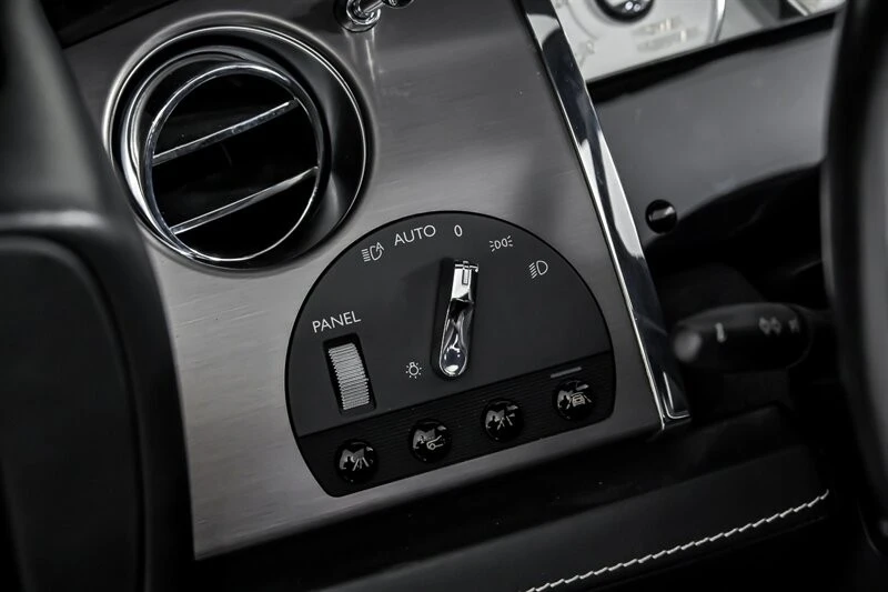 2016 Rolls-Royce Dawn - Image 22 of 31