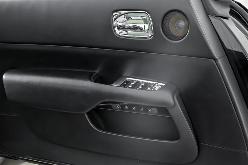 2016 Rolls-Royce Dawn - Image 14 of 31