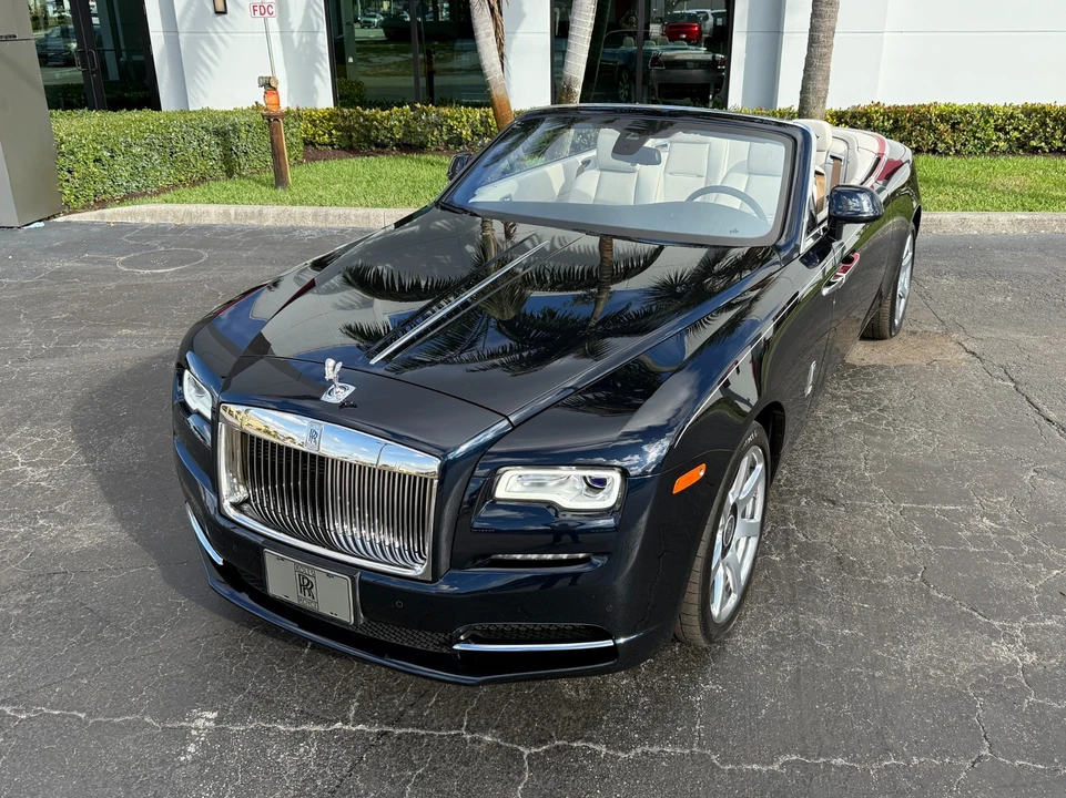 2016 Rolls-Royce Dawn - Image 8 of 21