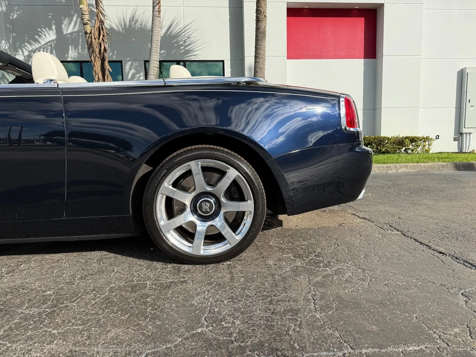 2016 Rolls-Royce Dawn - Image 13 of 21