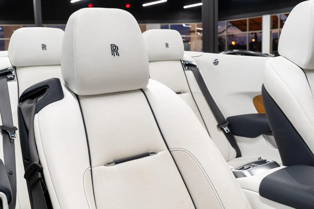 2016 Rolls-Royce Dawn - Image 13 of 21