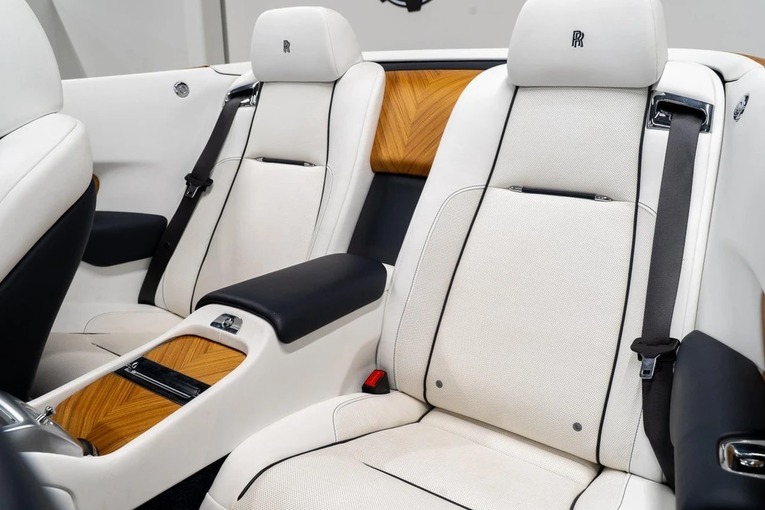 2016 Rolls-Royce Dawn - Image 5 of 21