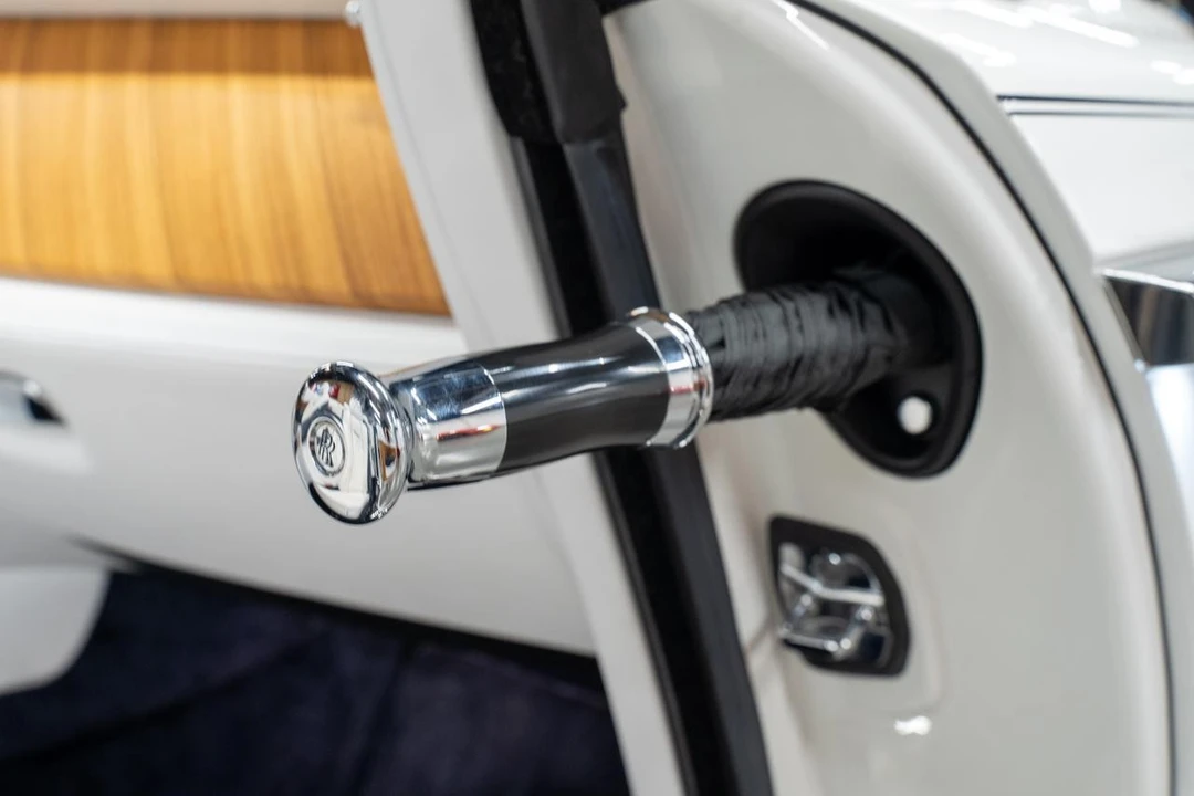 2016 Rolls-Royce Dawn - Image 10 of 21