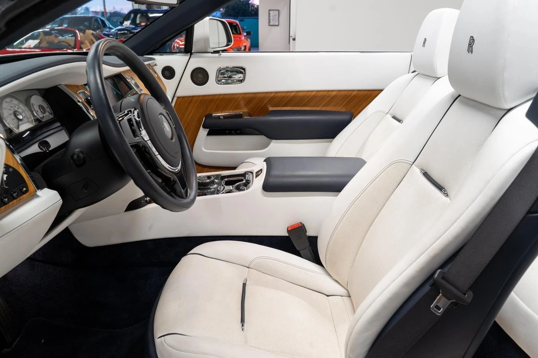 2016 Rolls-Royce Dawn - Image 3 of 21