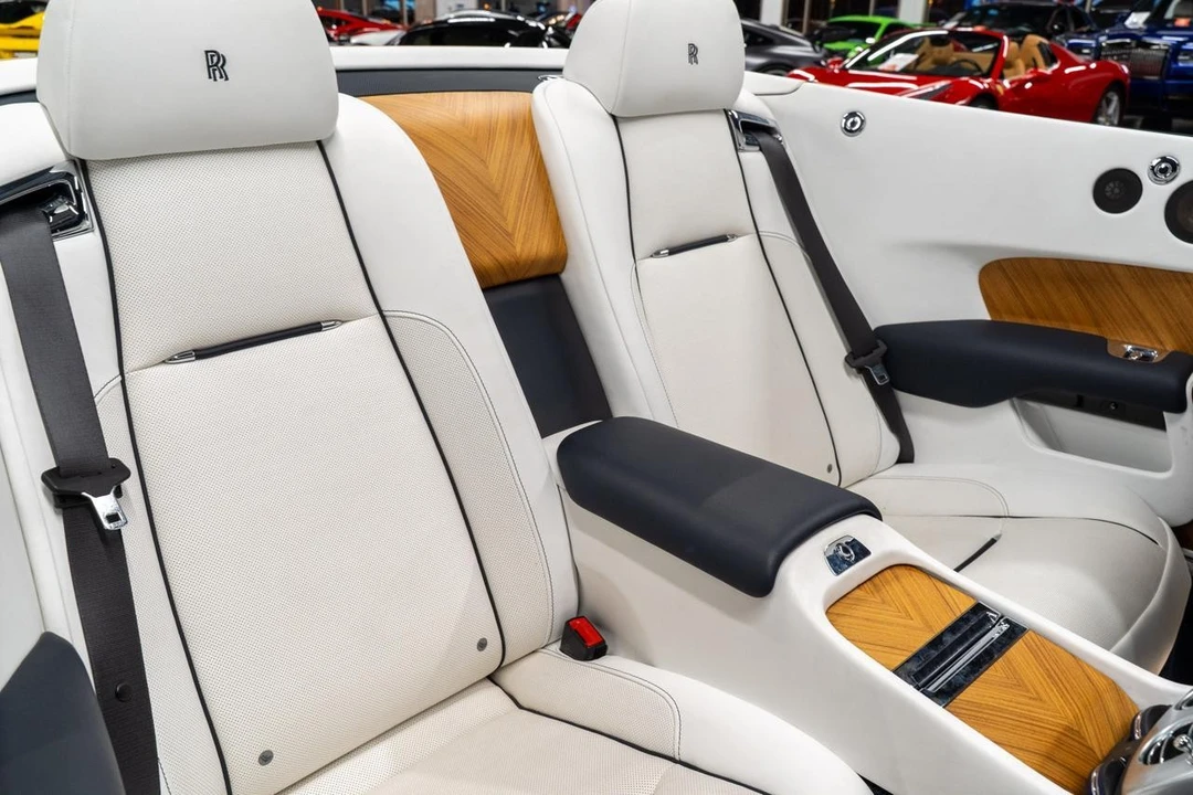 2016 Rolls-Royce Dawn - Image 14 of 21