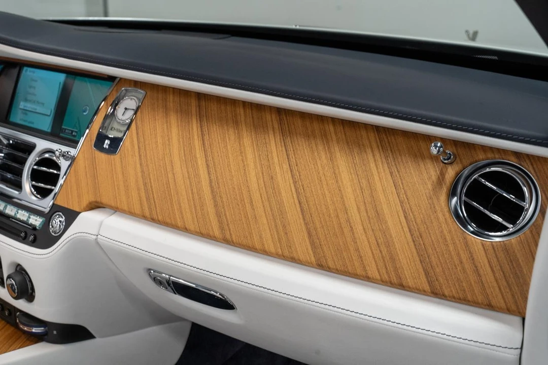 2016 Rolls-Royce Dawn - Image 15 of 21
