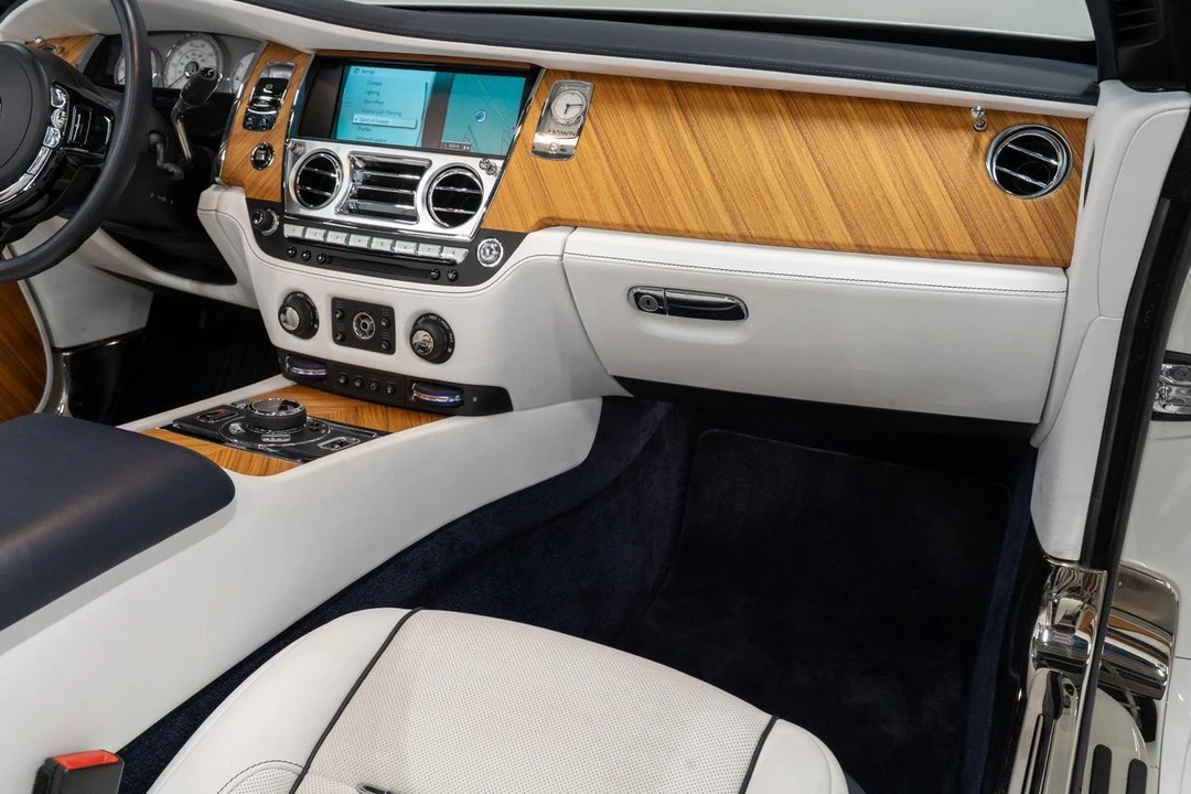 2016 Rolls-Royce Dawn - Image 11 of 21
