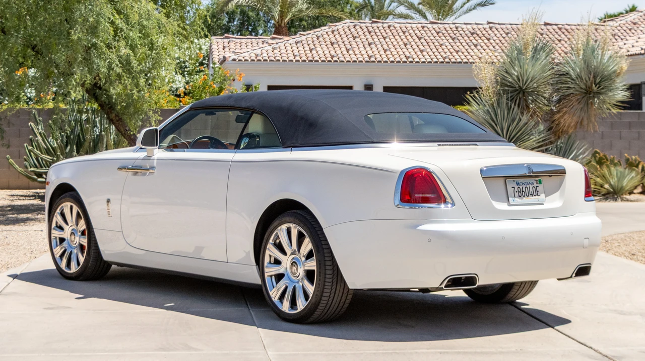 2016 Rolls-Royce Dawn - Image 15 of 31