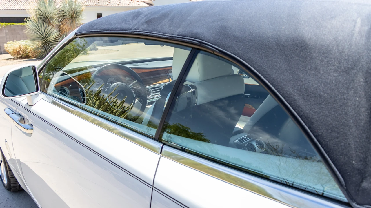 2016 Rolls-Royce Dawn - Image 17 of 31