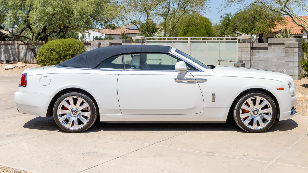 2016 Rolls-Royce Dawn - Image 12 of 31