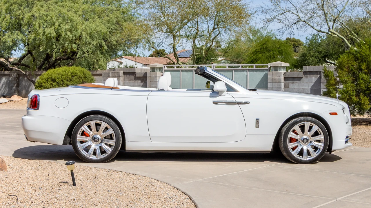 2016 Rolls-Royce Dawn - Image 4 of 31
