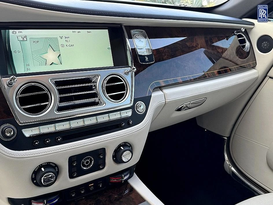 2016 Rolls-Royce Dawn - Image 28 of 31