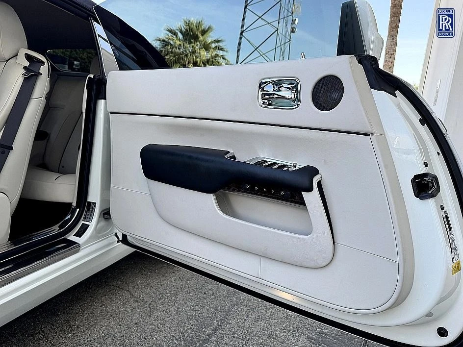 2016 Rolls-Royce Dawn - Image 30 of 31