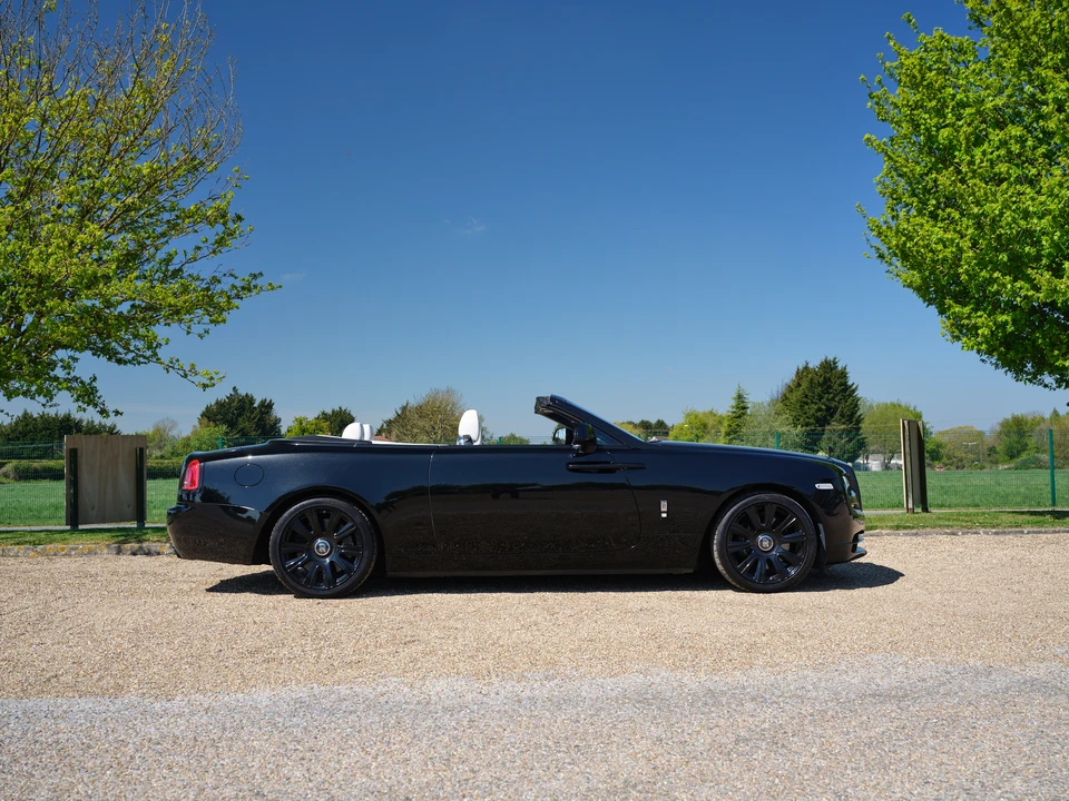 2016 Rolls-Royce Dawn - Image 10 of 31