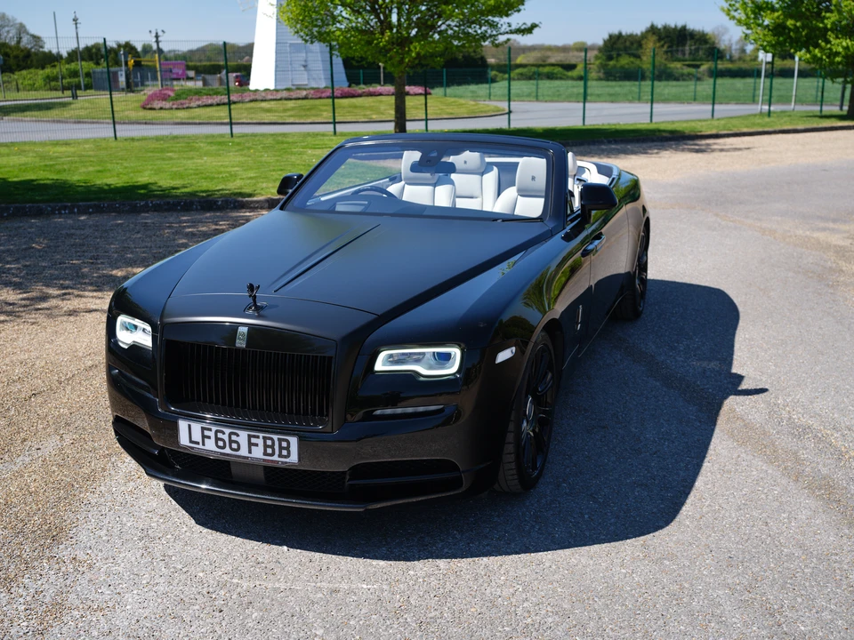 2016 Rolls-Royce Dawn - Image 16 of 31