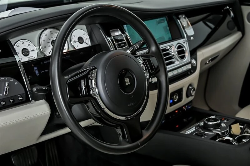 2016 Rolls-Royce - Image 25 of 31