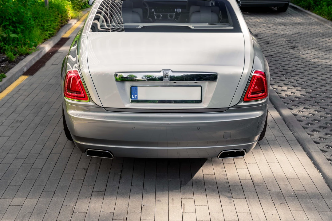 2016 Rolls-Royce Ghost 1st Gen - Image 24 of 31