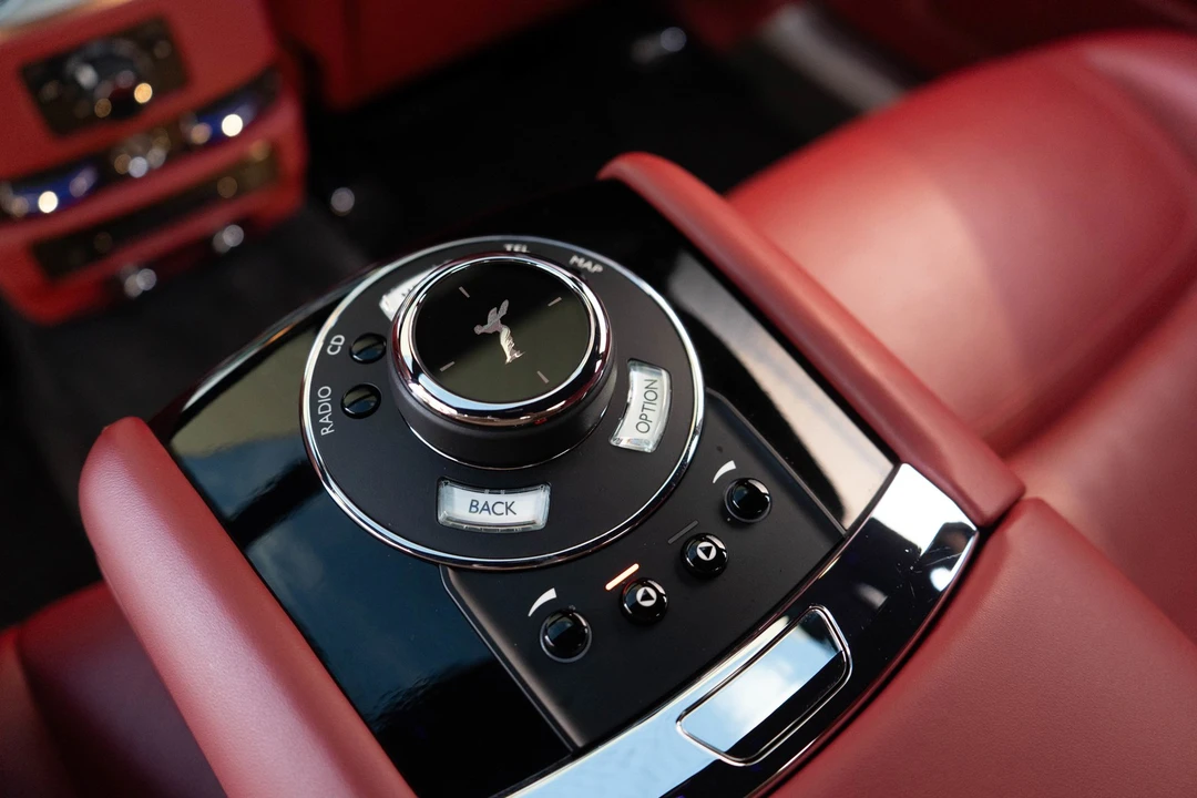 2016 Rolls-Royce Ghost 1st Gen - Image 22 of 31
