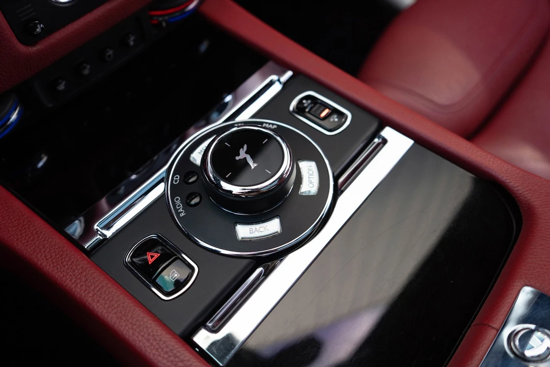 2016 Rolls-Royce Ghost 1st Gen - Image 19 of 31