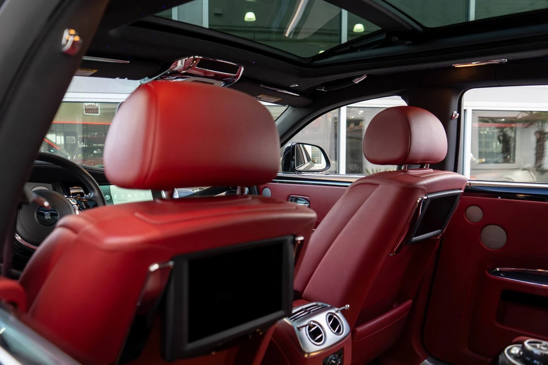 2016 Rolls-Royce Ghost 1st Gen - Image 25 of 31