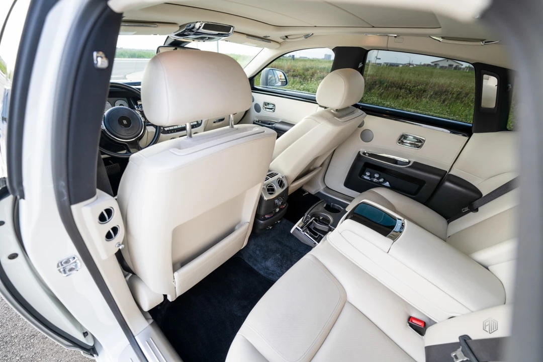 2016 Rolls-Royce Ghost - Image 28 of 31