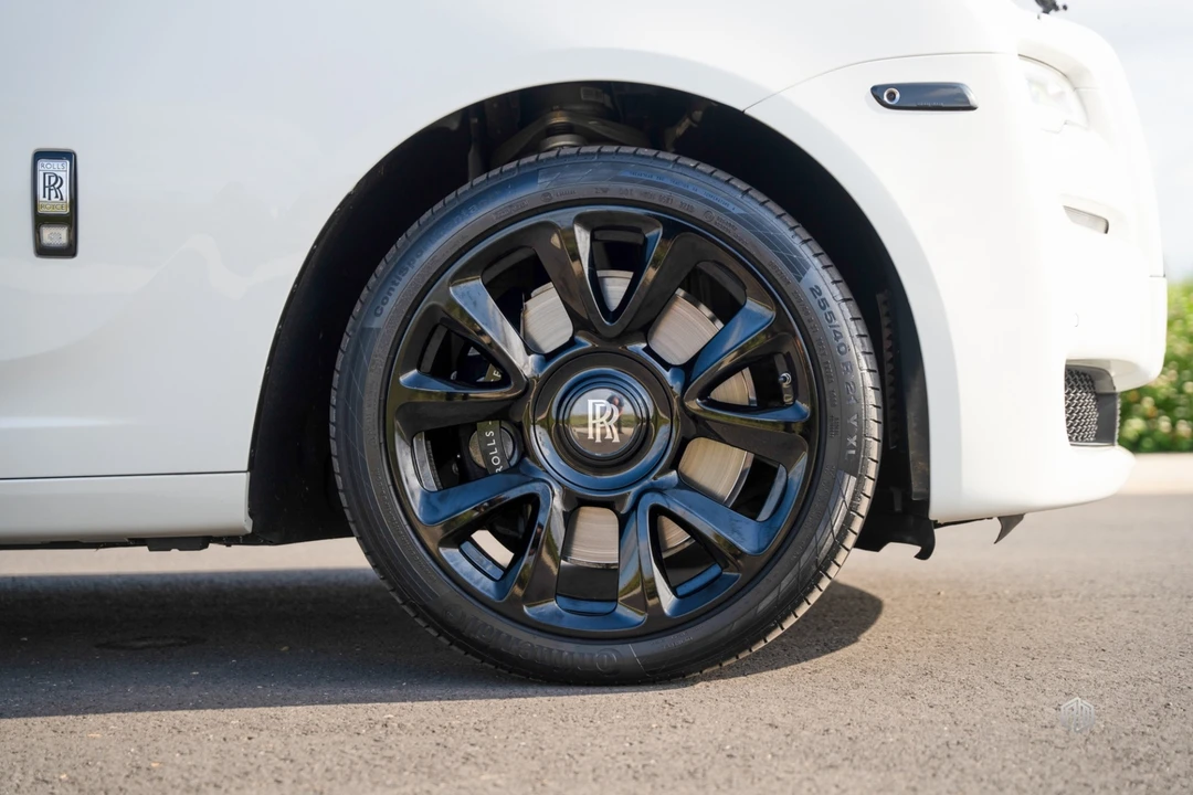 2016 Rolls-Royce Ghost 1st Gen - Image 10 of 12