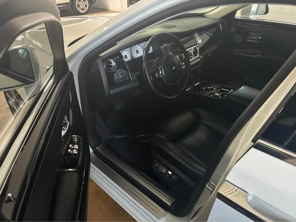 2016 Rolls-Royce Ghost 1st Gen - Image 6 of 6