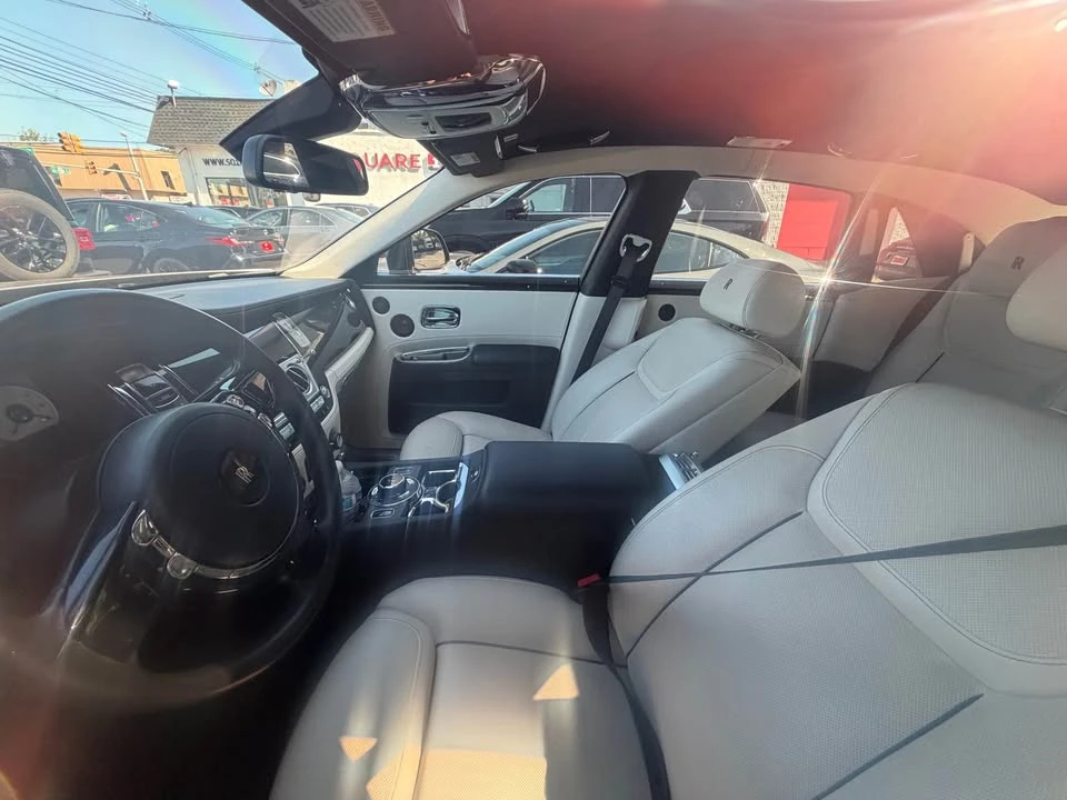 2016 Rolls-Royce Ghost 1st Gen - Image 4 of 5