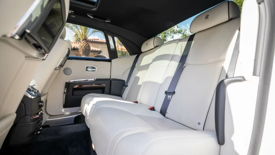 2016 Rolls-Royce Ghost 1st Gen - Image 17 of 21