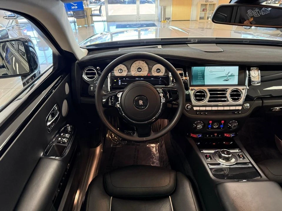 2016 Rolls-Royce Ghost 1st Gen - Image 13 of 20