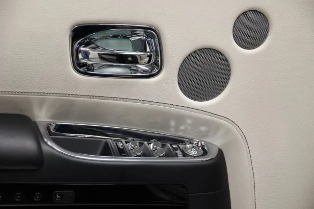 2016 Rolls-Royce Ghost 1st Gen - Image 11 of 12