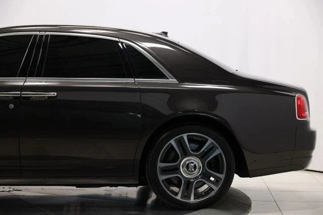 2016 Rolls-Royce Ghost 1st Gen - Image 8 of 12