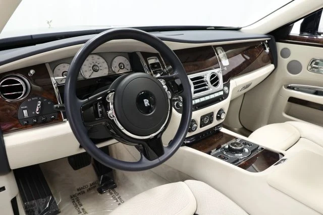 2016 Rolls-Royce Ghost 1st Gen - Image 2 of 12