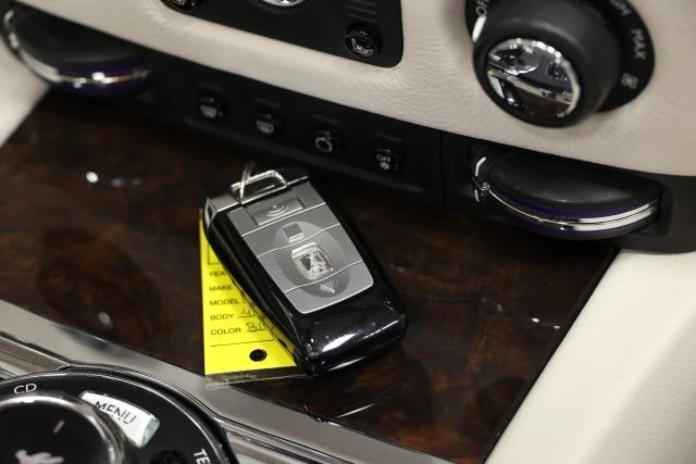 2016 Rolls-Royce Ghost 1st Gen - Image 5 of 12