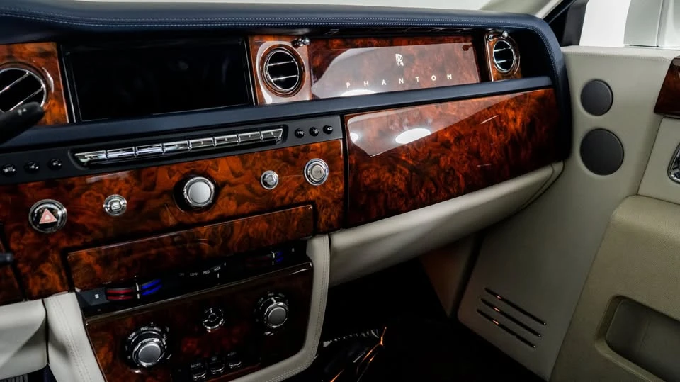 2016 Rolls-Royce Phantom VII - Image 11 of 20