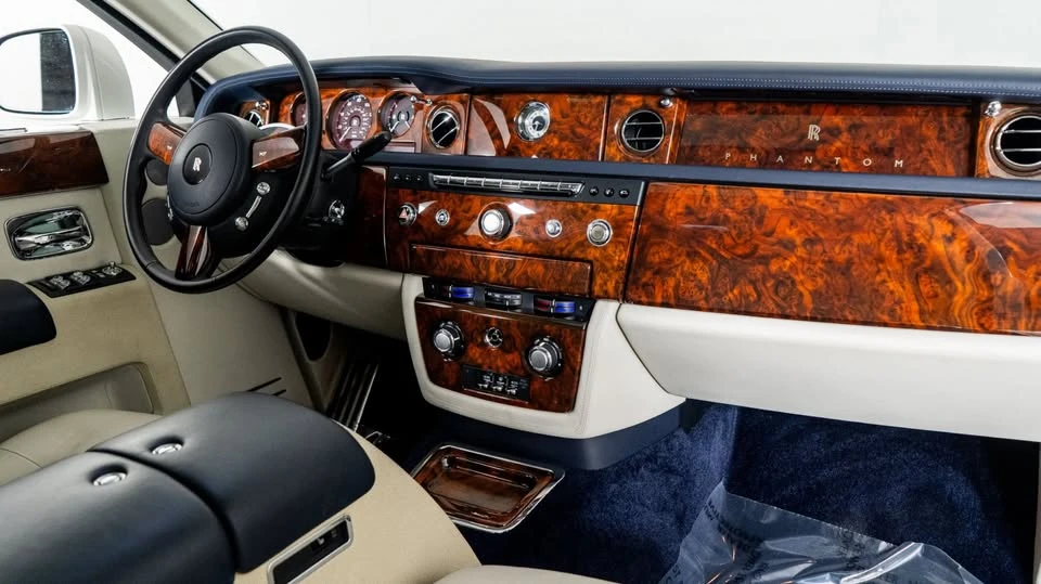 2016 Rolls-Royce Phantom VII - Image 14 of 20