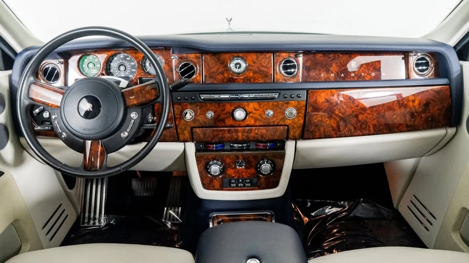 2016 Rolls-Royce Phantom VII - Image 18 of 20