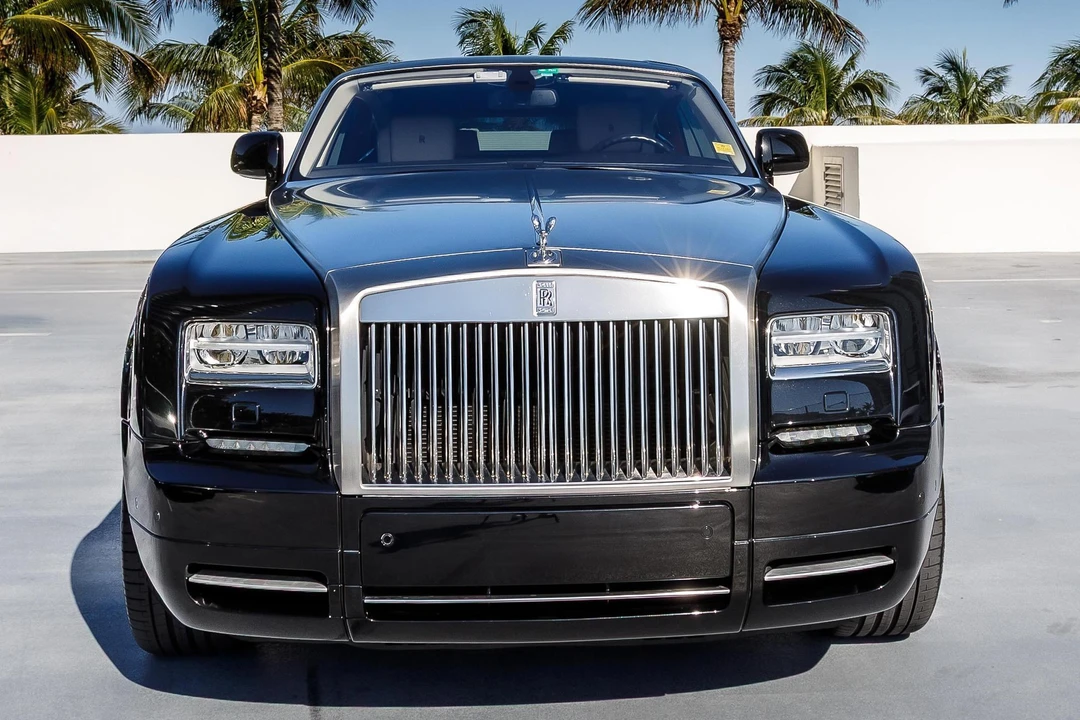 2016 Rolls-Royce Phantom VII - Image 2 of 31