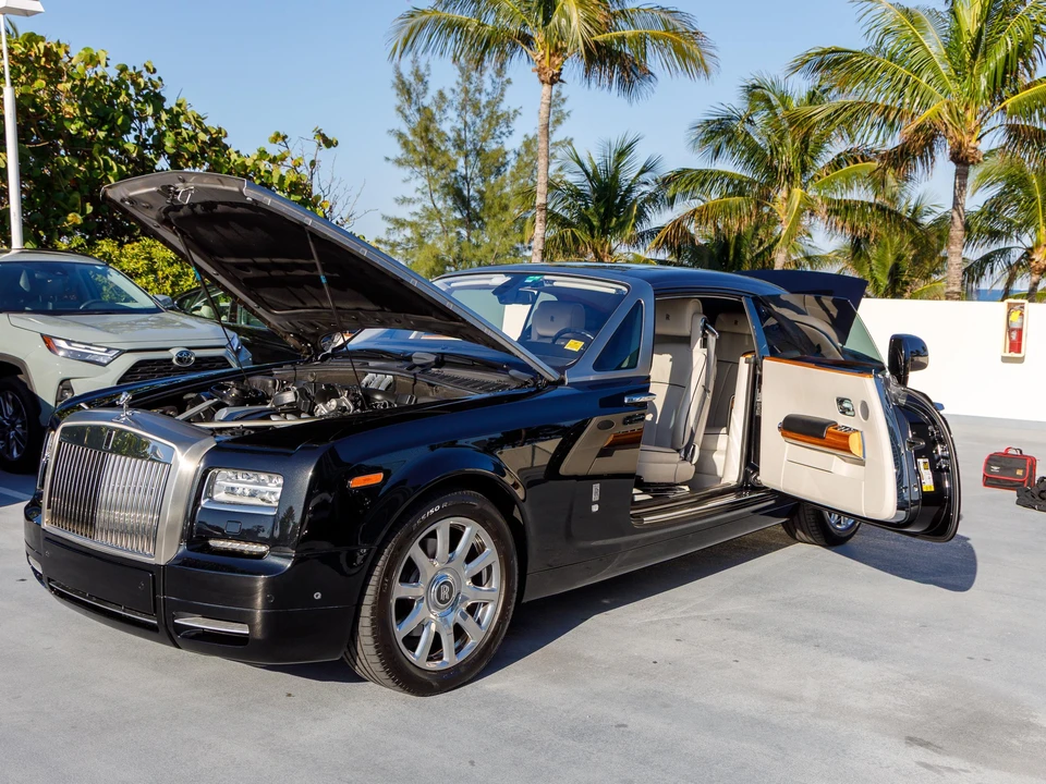 2016 Rolls-Royce Phantom VII - Image 10 of 31