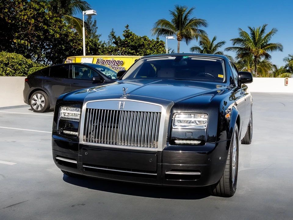 2016 Rolls-Royce Phantom VII - Image 8 of 31