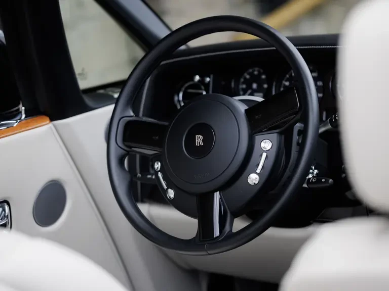 2016 Rolls-Royce Phantom VII - Image 13 of 31