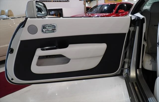 2016 Rolls-Royce Wraith 2nd Gen - Image 27 of 31