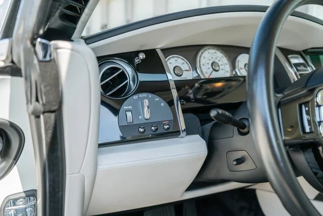 2016 Rolls-Royce Wraith 2nd Gen - Image 15 of 21