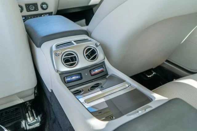2016 Rolls-Royce Wraith 2nd Gen - Image 14 of 21