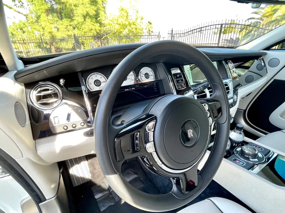 2016 Rolls-Royce Wraith 2nd Gen - Image 15 of 18
