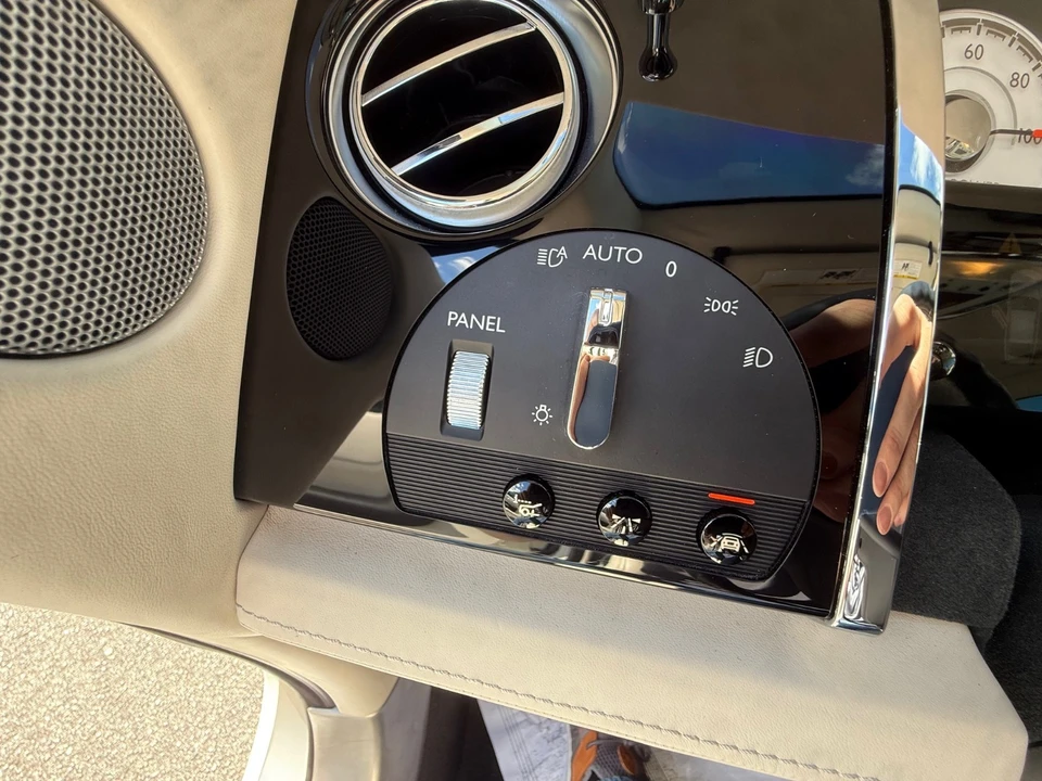 2016 Rolls-Royce Wraith 2nd Gen - Image 19 of 21