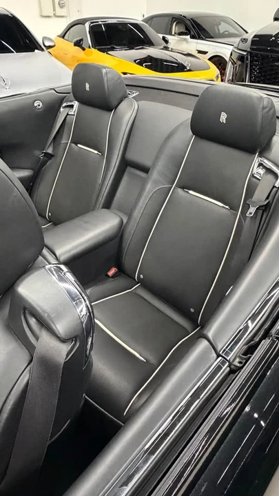 2016 Rolls-Royce Dawn - Image 2 of 12